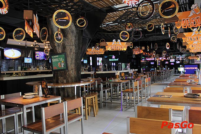 Nhà hàng Vuvuzela Beer Club TpHCM 5