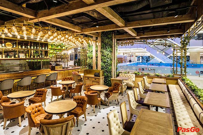 Ember Bistro Saigon Centre 117