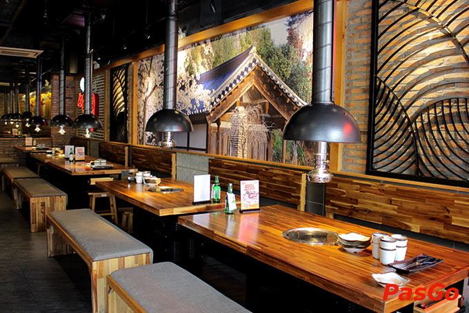 Nhà hàng GoGi House Cao Thắng 10