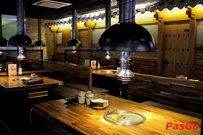 Nhà hàng GoGi House Cao Thắng 12