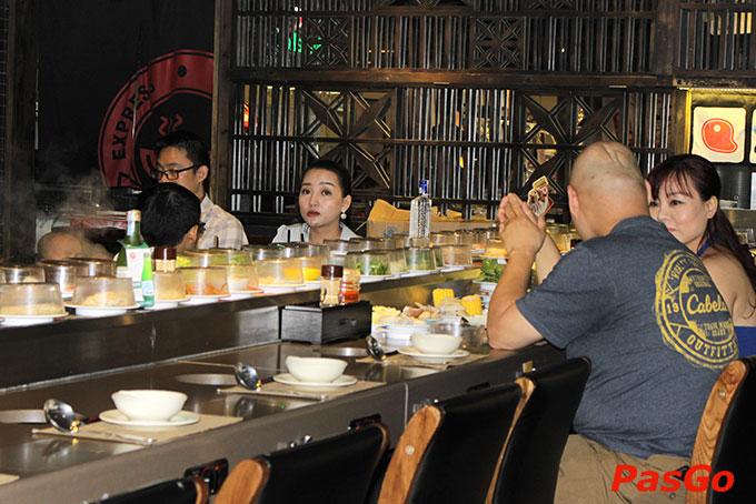 Lẩu Băng Chuyền Kichi Kichi Saigon Centre 15