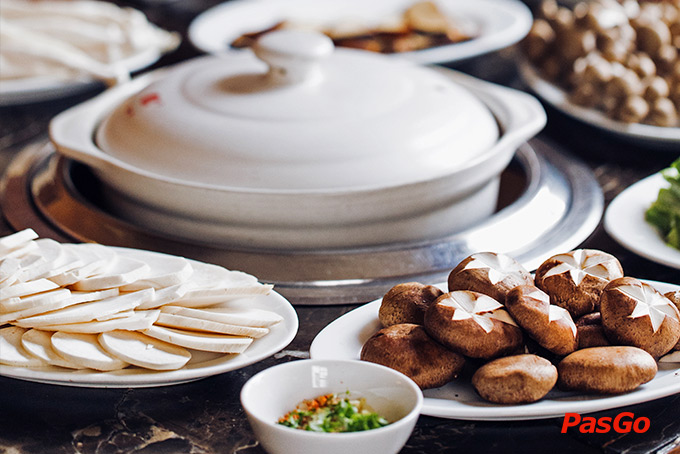 Lẩu Nấm Ashima - Hoàng Đạo Thúy-1