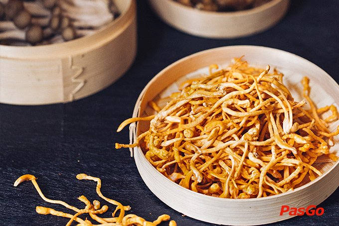 Lẩu Nấm Ashima - Hoàng Đạo Thúy-2