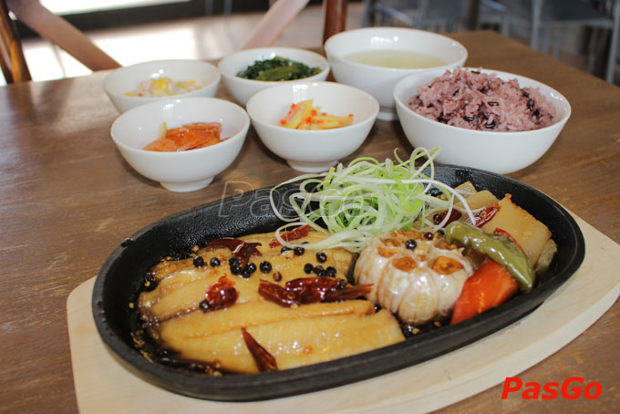 Nhà hàng MJ Kitchen Tôn Dật Tiên 1