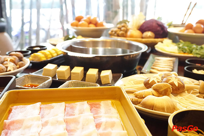 Nhà hàng Momo Paradise Trần Hưng Đạo 15