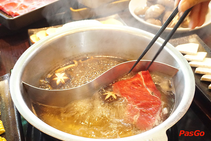 Nhà hàng Momo Paradise Trần Hưng Đạo 18