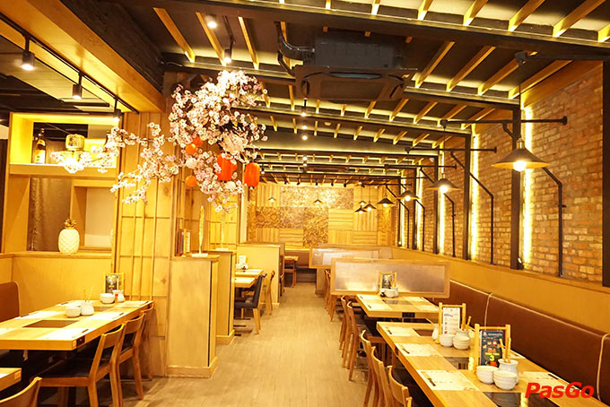 Nhà hàng Momo Paradise Trần Hưng Đạo 4