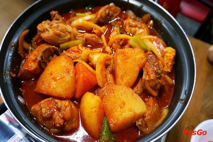 Những món ăn Hàn Quốc nổi tiếng làm từ thịt gà 5
