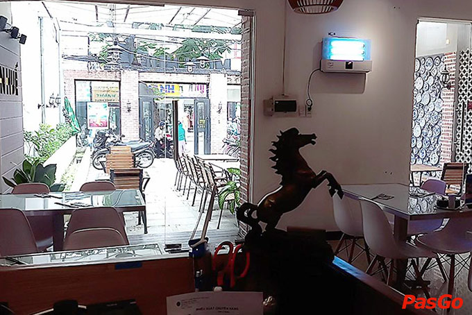 Nhà hàng Món Huế Lê Văn Sỹ 15