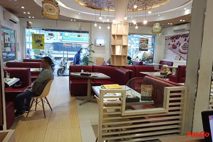 Nhà hàng Món Huế Lê Văn Việt 16