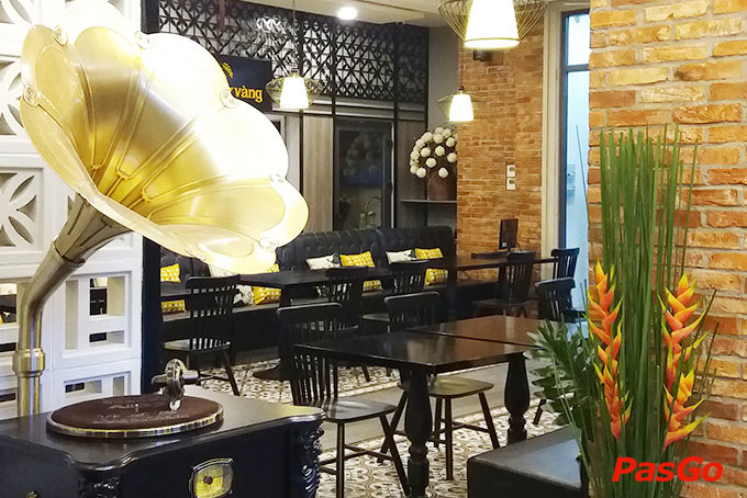 Nhà hàng Nếp Vàng Him Lam 12