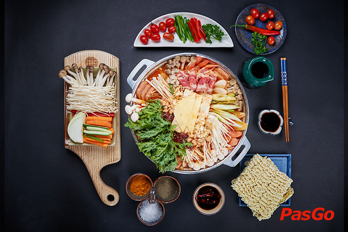 Nhà hàng Ssal Chicken 13