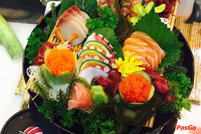 Uchi Sushi Nguyễn Huệ 4