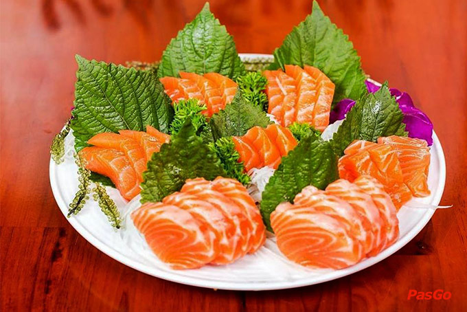 Uchi Sushi Nguyễn Huệ 6
