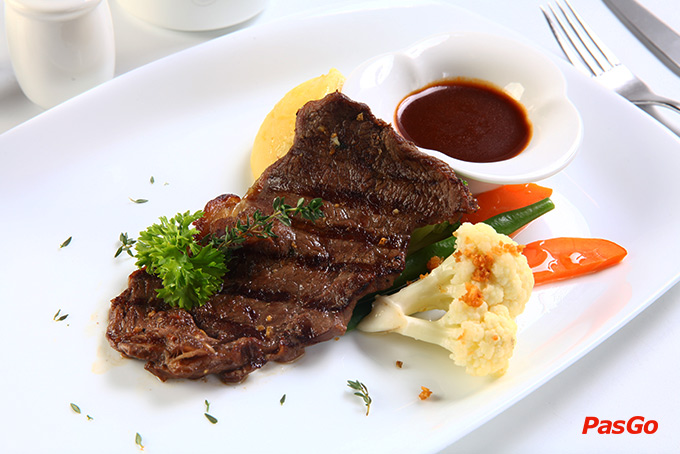 Nhà hàng Việt Cống Quỳnh 1