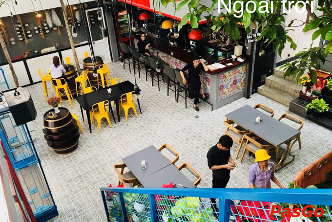 Nhà hàng Villa Esteva Nguyễn Thị Minh Khai 12