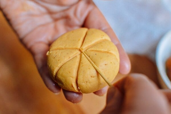 Bánh Mochi bí đỏ hấp kiểu Trung