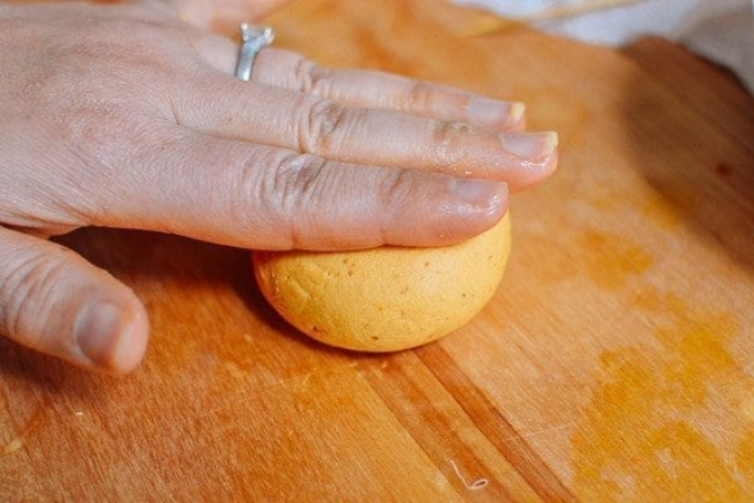 Bánh Mochi bí đỏ hấp kiểu Trung