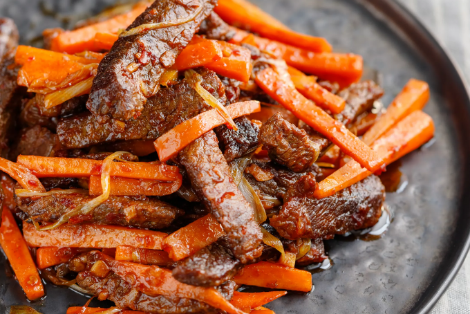 Bò xào cay Tứ Xuyên