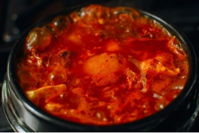Canh đậu phụ cay Hàn Quốc