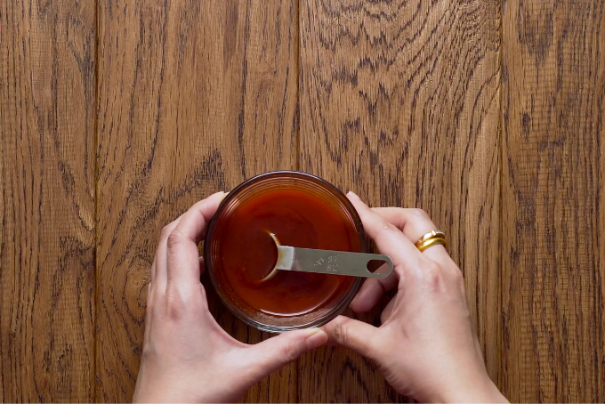 Cánh gà sốt cay kiểu Thái