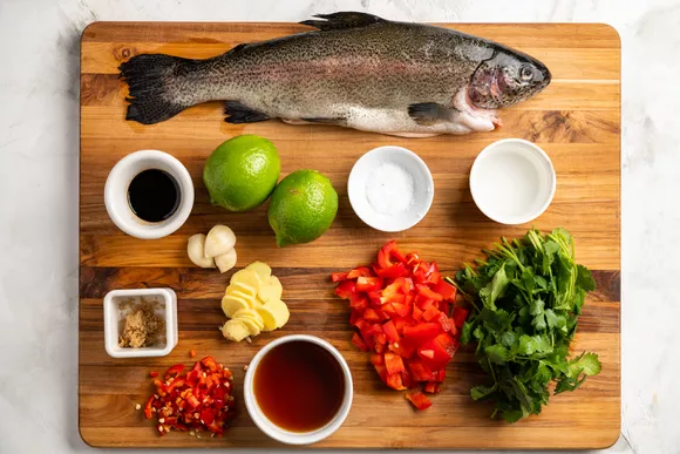 Cá nướng kiểu Thái với ngò gai - sốt ớt