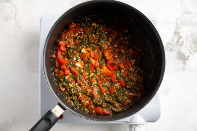 Cá nướng kiểu Thái với ngò gai - sốt ớt