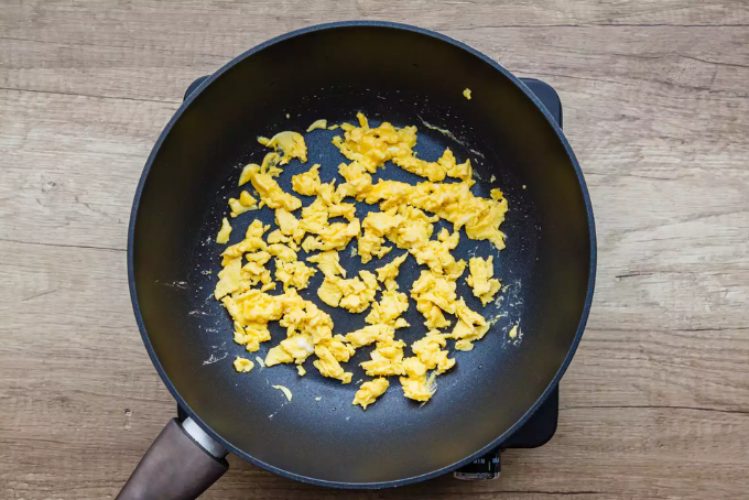 Cơm chiên thịt gà