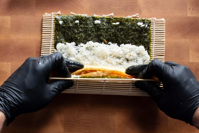 Kimbap cơm cuộn rong biển Hàn Quốc