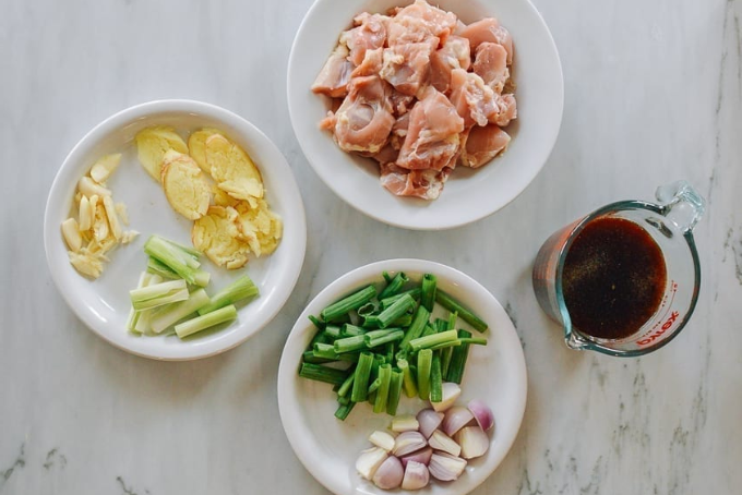 Gà kho gừng kiểu Trung