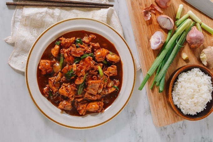 Gà kho gừng kiểu Trung