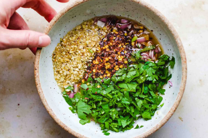 Gà nướng kiểu Thái Gai Yang