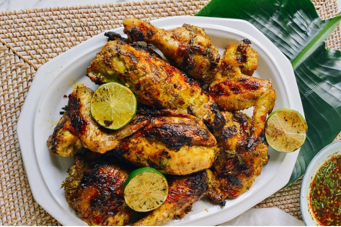 Gà nướng kiểu Thái Gai Yang
