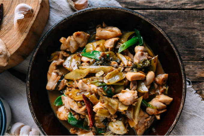 Gà xào dưa chua Quảng Đông