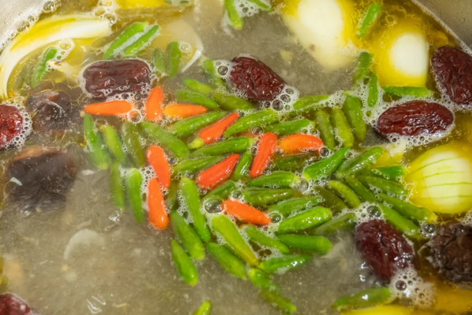 Lẩu gà ớt hiểm