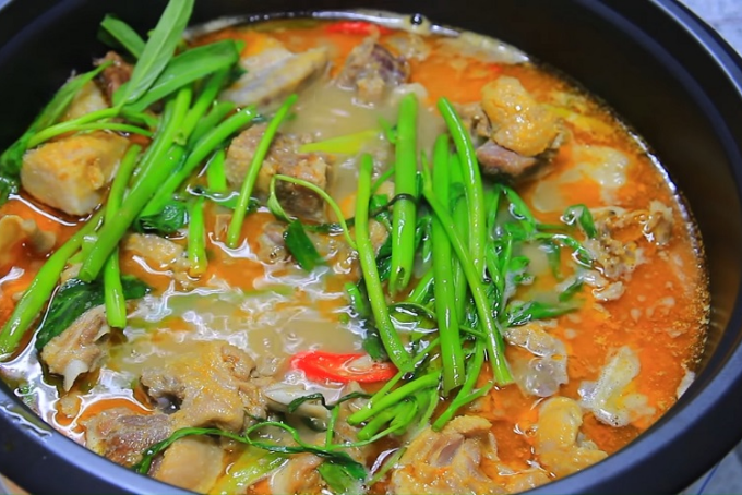 Lẩu vịt nấu chao