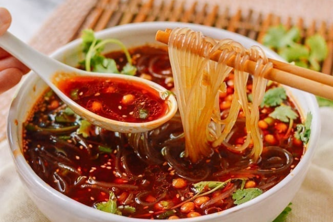 Miến chua cay Trùng Khánh