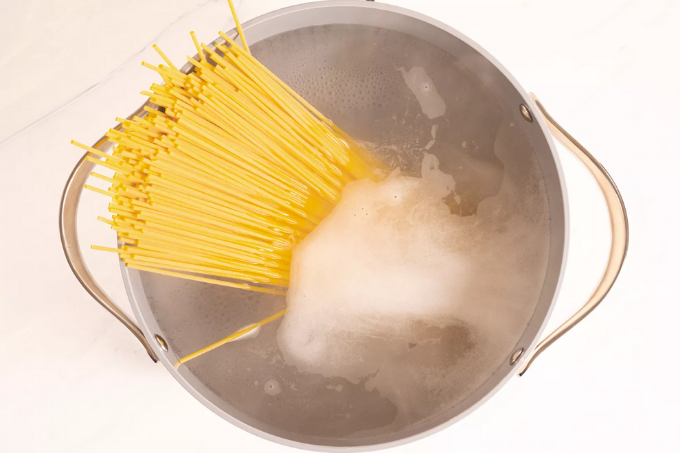 Mì ý hải sản sốt cà chua