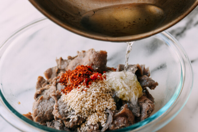 Salad bò cay kiểu Trung