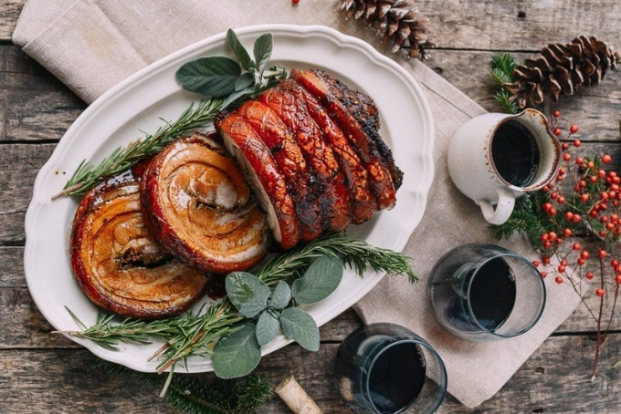 Thịt heo quay cuộn Porchetta