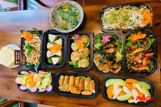 Chay Tâm Sen - Ngoại Giao Đoàn