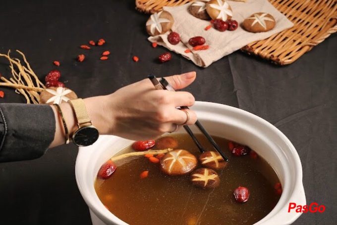 Hoàng Phố - Nguyễn Thị Định-9