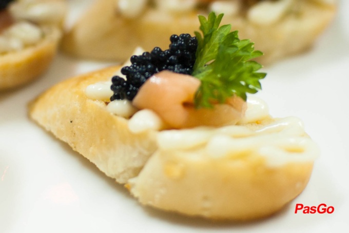 JCAT - Cá Hồi Đút Lò - 575 Cách Mạng Tháng 8-4