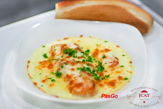 JCAT - Cá Hồi Đút Lò - 575 Cách Mạng Tháng 8-6