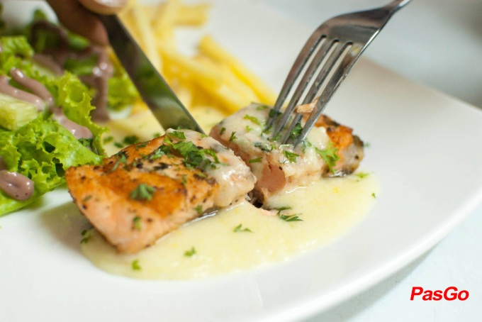 JCAT - Cá Hồi Đút Lò - 575 Cách Mạng Tháng 8