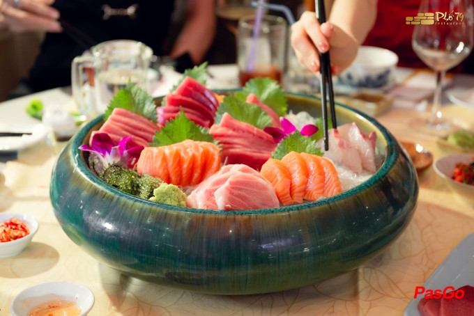 Phố 79 - 120 Sương Nguyệt Ánh