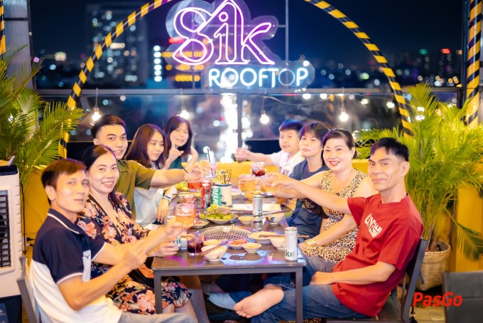 Sik Rooftop - Trần Hưng Đạo B-4
