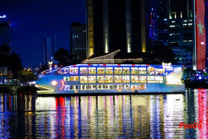 Nhà hàng Tàu Bến Nghé - Nguyễn Tất Thành-10