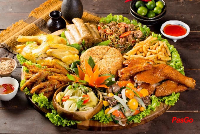 Thế Giới Gà - Văn Quán