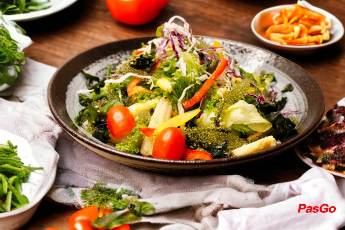 Chuỗi Chay Phạm Nghiêm Trai salad